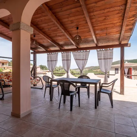 Casa Del Sole Con Terrazza Budoni
