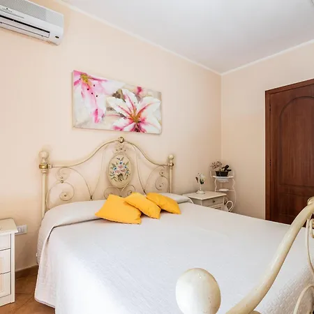 Casa Del Sole Con Terrazza Apartman Budoni