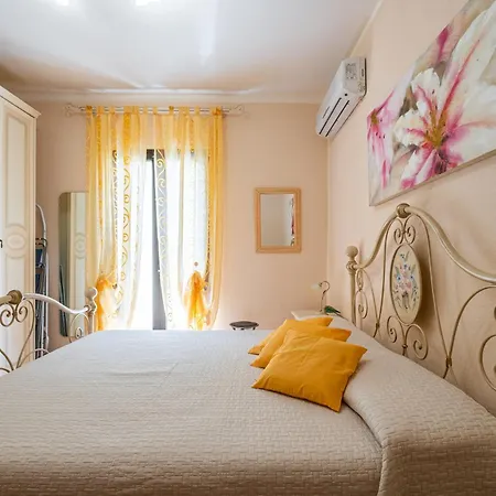 Casa Del Sole Con Terrazza Apartman *